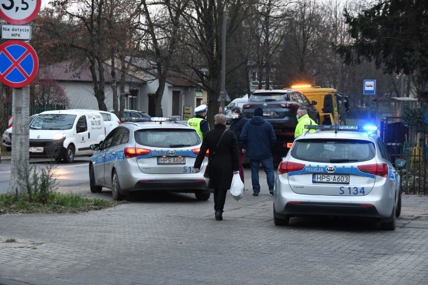 Wypadek na ulicy Jesionowej w Kielcach. Ranna sześciolatka (ZDJĘCIA)