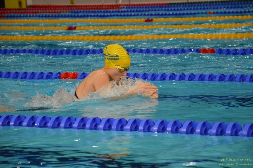 Pływacy kraśnickiej "Fali" z medalami na drużynowych mistrzostwach młodzików w Lublinie (ZDJĘCIA)
