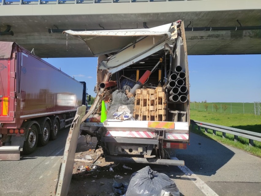 Kolizja na autostradzie A1 w pobliżu MOP Olsze.