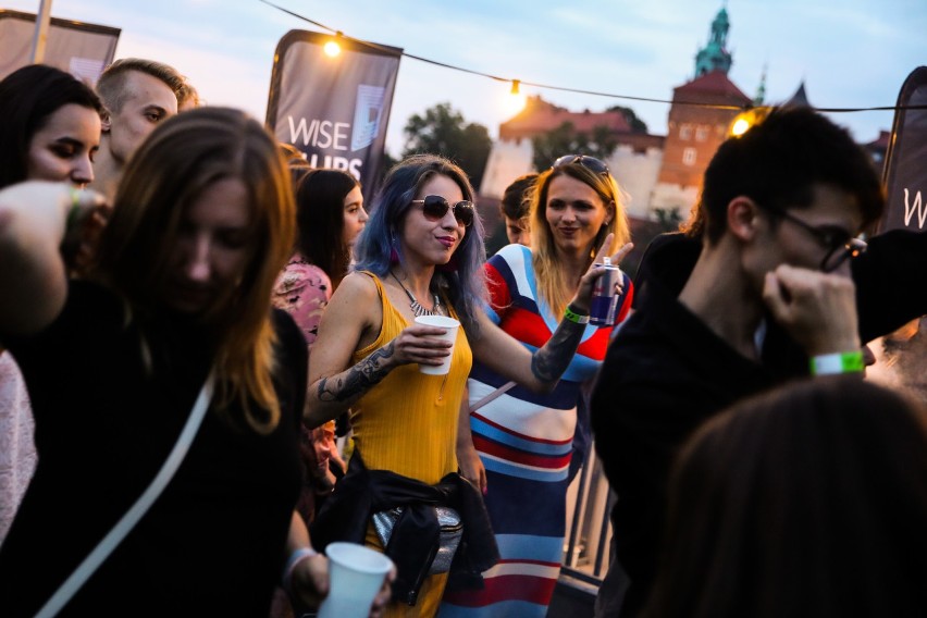 Kraków. Roof Party, czyli impreza na dachu z Wawelem w tle [ZDJĘCIA]