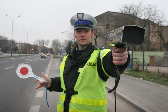 Policja apeluje, by 1 i 2 Listopada zachować szczególną ostrożność na drogach