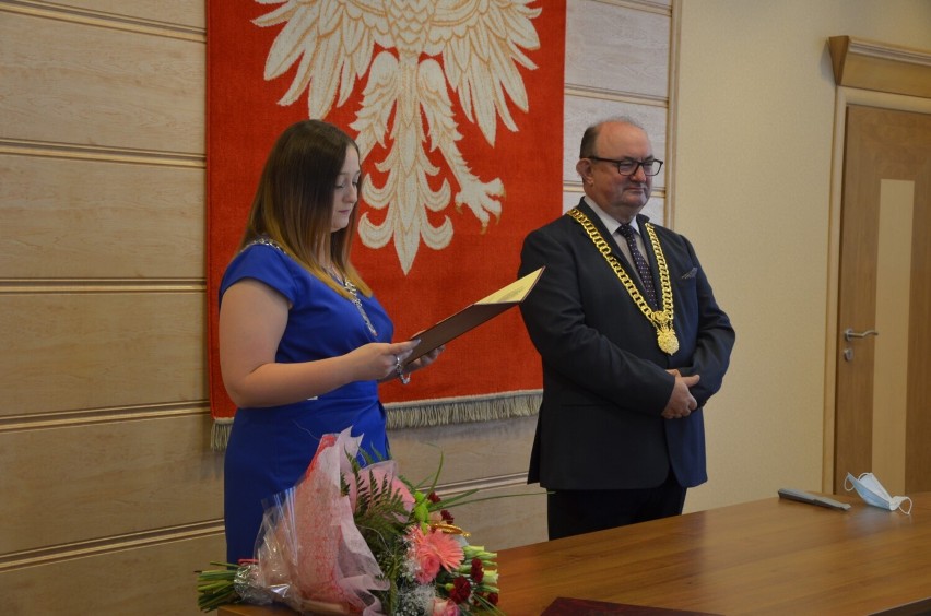 Złote Gody w Oleśnicy. Oleśniczanie odebrali medal za wieloletnie pożycie małżeńskie (ZDJĘCIA)