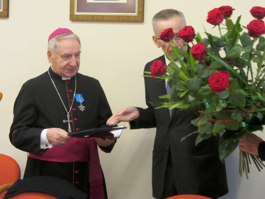 Arcybiskup senior Józef Kowalczyk zaprezentował książkę ze swoimi kazaniami