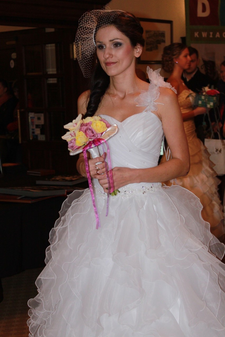 Targi Ślubne w Jastrzębiu-Zdroju: Zobacz zdjęcia sukien ślubnych
