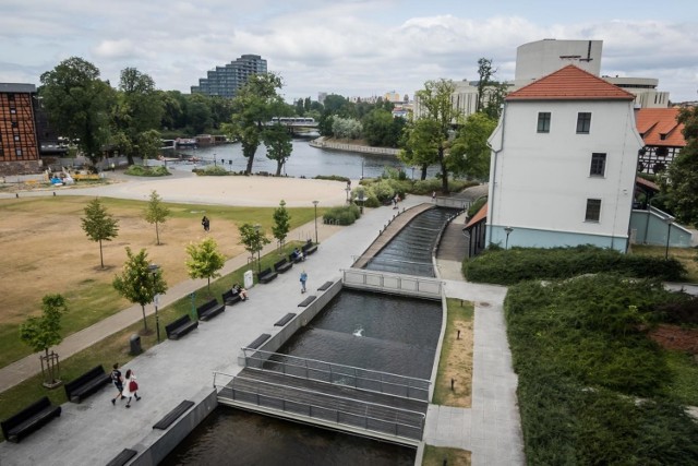 Sobota i niedziela
Piknik rodzinny „Wyścig  po zdrowie”, promujący aktywny i zdrowy tryb życia zagości na Wyspie Młyńskiej 17 (godz. 11-21)  i 18 sierpnia (godz. 10-18). 
Będzie można dowiedzieć się wszystkiego o zdrowym jedzeniu.  Specjaliści  zaprezentują oryginalne przepisy i potrawy. Każdy  będzie mógł też sprawdzić stan swojego zdrowia, przejść badania