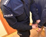 Mieszkaniec Kociewia otworzył drzwi policjantom... a z domu wyleciał zapach marihuany