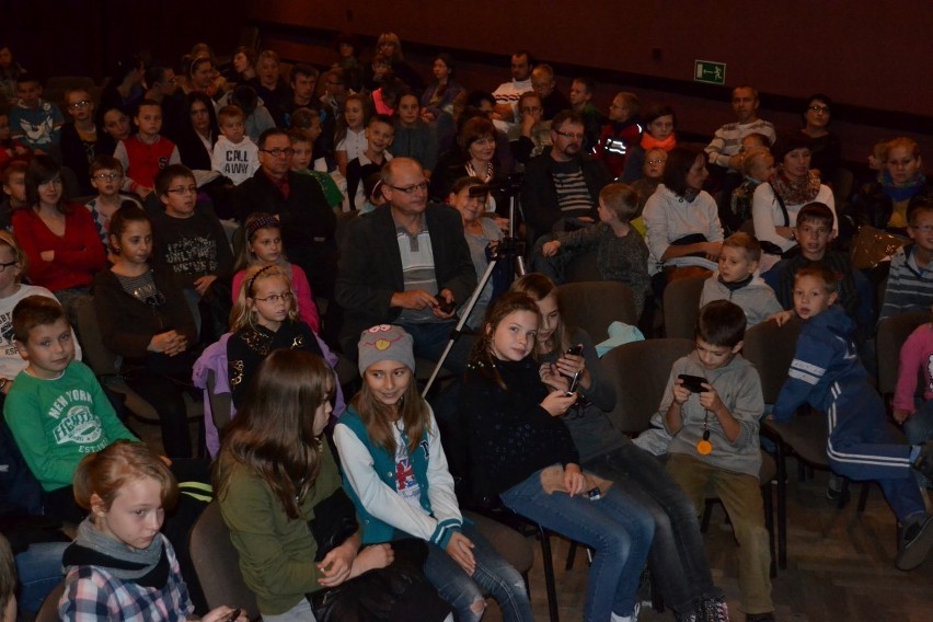 MDK Człuchów. Aksamitka córka diabła. Sztuka w wykonaniu dziecięcej sceny teatralnej [ZDJĘCIA]