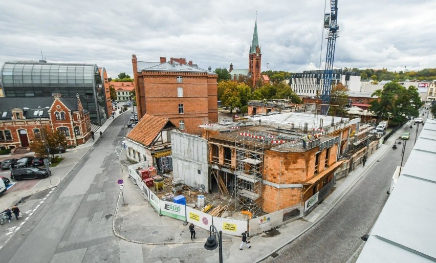 Tak wygląda na placu budowy Teatru Kameralnego.