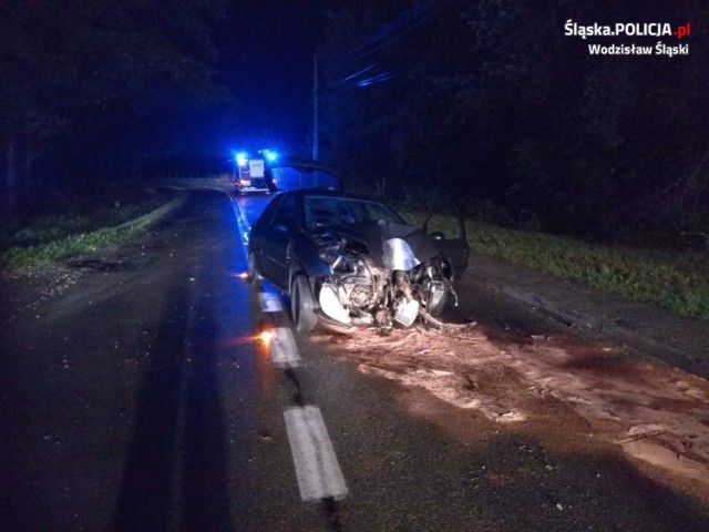 Wypadek w Wodzisławiu: młody kierowca, brawura. I opłakany skutek