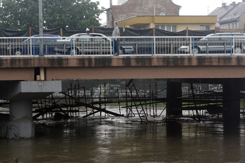 Remont mostu nad Kaczawą w Legnicy, tak było dwanaście lat temu