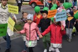 Ekologiczny marsz w Opalenicy! Dzieci w młodzież w trosce o środowisko naturalne [ZDJĘCIA]