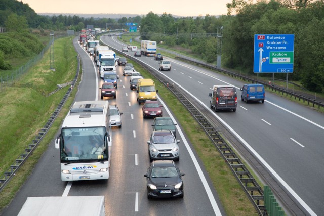 Korki na autostradzie A4 pomiędzy węzłami Tyniec a Sidzina