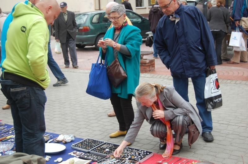 Kwidzyn: XIV Targi Staroci. Wystawców nieco mniej, ale kupujących i gapiów sporo [ZDJĘCIA]