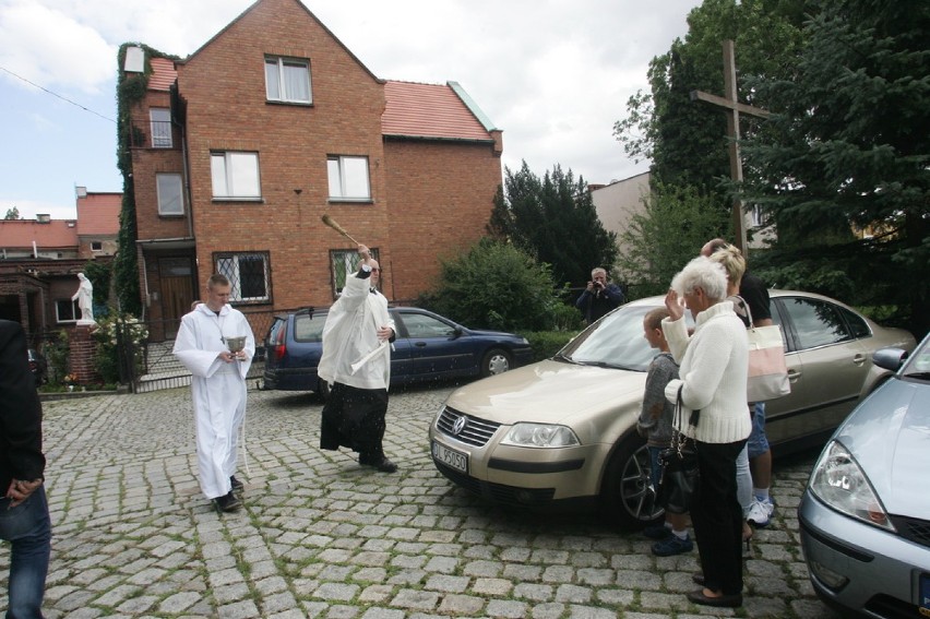 Święcenie samochodów w Legnicy (ZDJĘCIA)