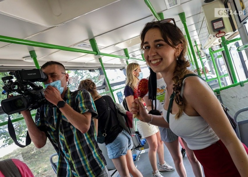 Święto Muzyki w wykonaniu filharmonii w Szczecinie. Tramwajowy happening. ZDJĘCIA – 21.06.2021