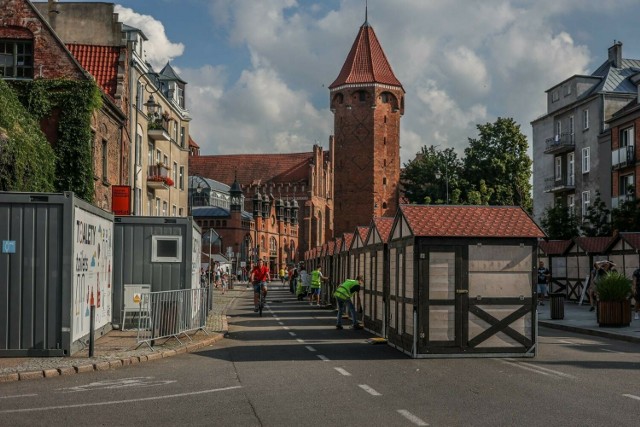 Gdańsk odlicza czas do Jarmarku św. Dominika i czeka na oferty wystawców. Co będzie królowało w tym roku? Rękodzieło, starocie, czy plastik?