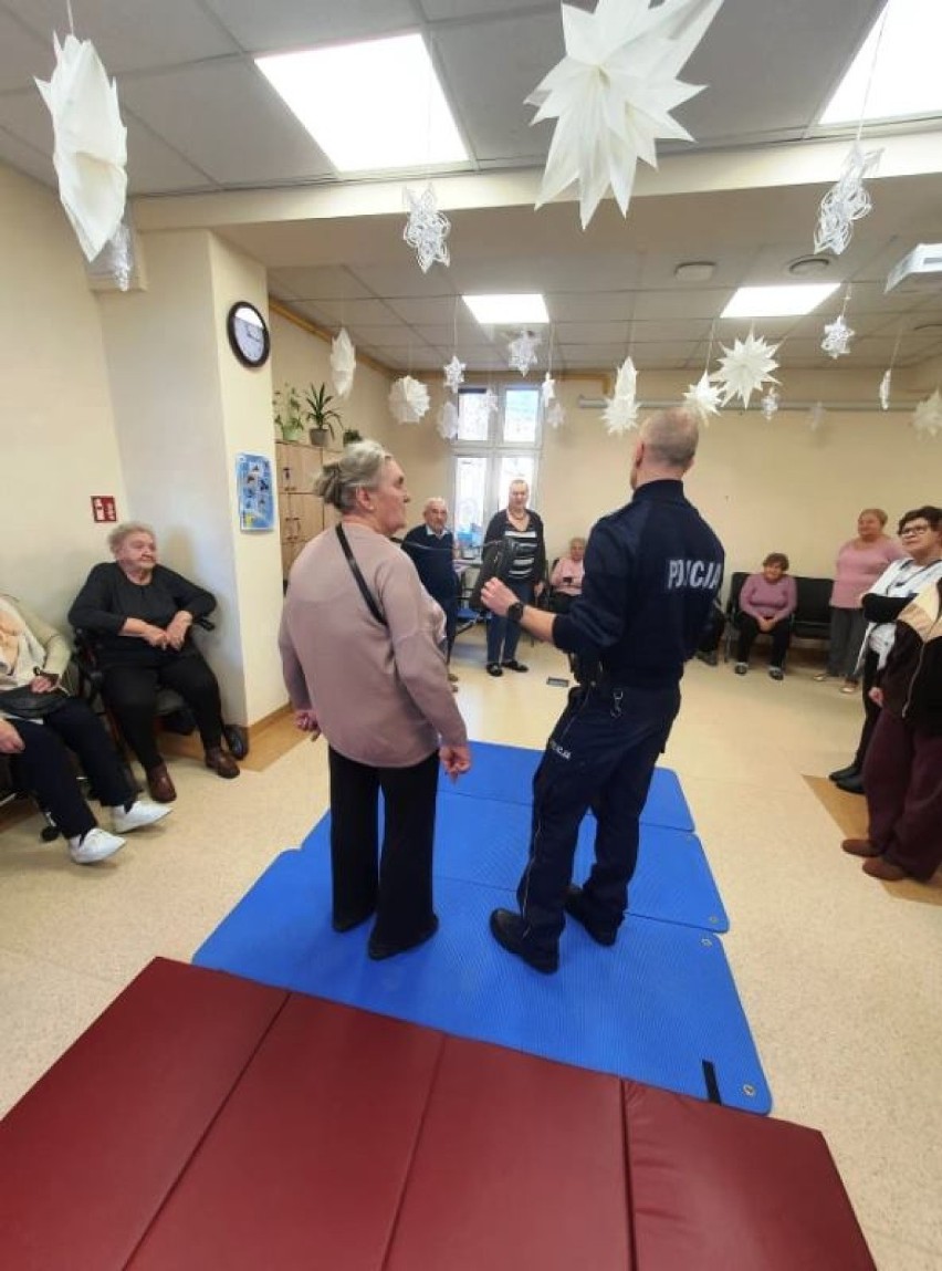 Samoobrona dla najstarszych, czyli seniorzy potrafią się bronić