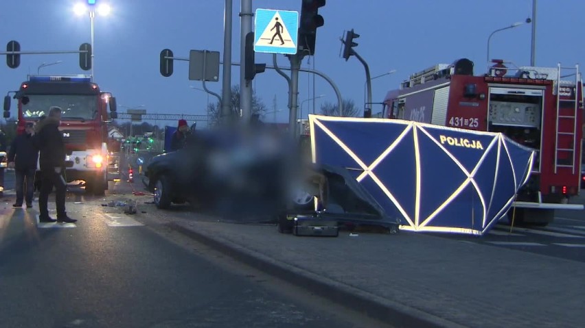 Zobaczcie zdjęcia z wypadku!

Śmiertelny wypadek w Gdyni na...