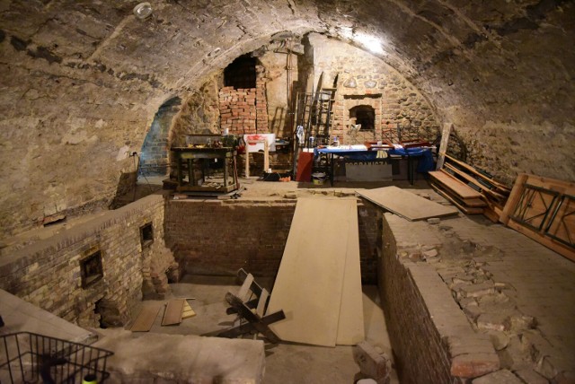 Tajemniczy tunel w żarskim muzeum został odkopany