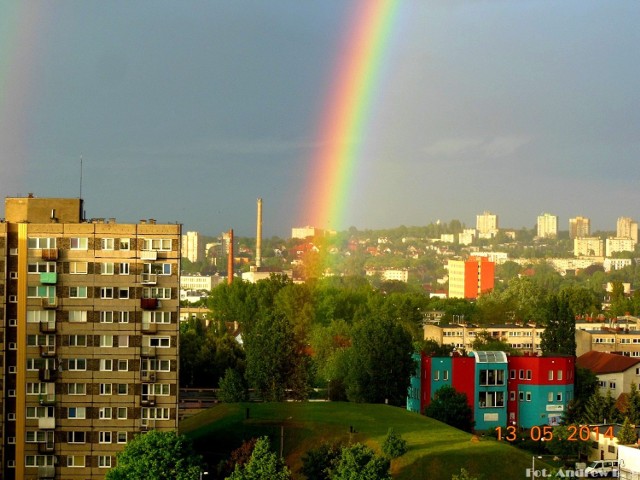 “Tęczowa Zielona Góra” – zdjęcia zrobione z balkonu (Zawadzkiego 48) 13.05.2014 r.