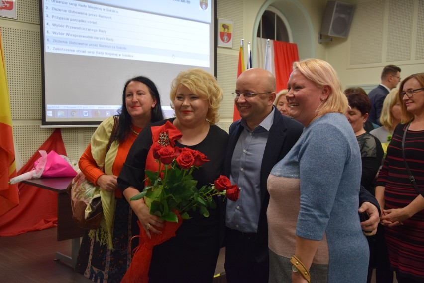 To było radosne ślubowanie dla burmistrz Sokółki. Ewa Kulikowska ma większość w radzie miejskiej (zdjęcia)