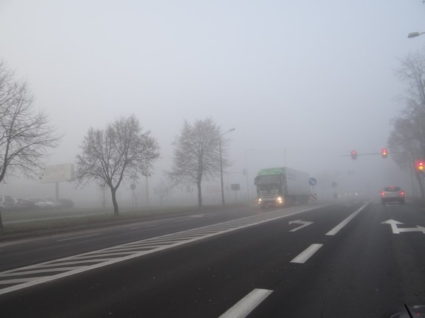 Ostrzeżenie przed silnymi mgłami w nocy Zduńskiej Woli