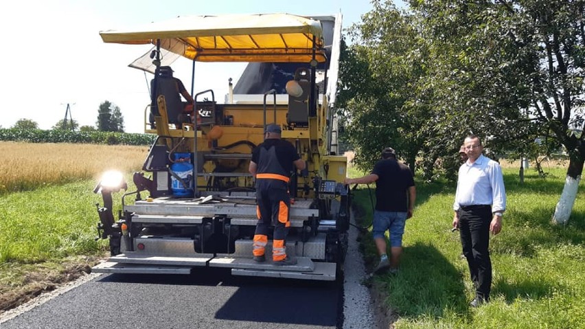 Remont 200 metrów gminnej drogi w Kosienicach.