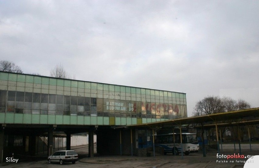 26 grudnia 2005. Dworzec PKS w Dzierżoniowie.