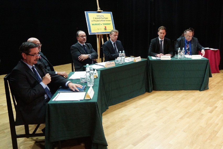 Debata kandydatów na prezydenta Tarnowa [ZDJĘCIA]