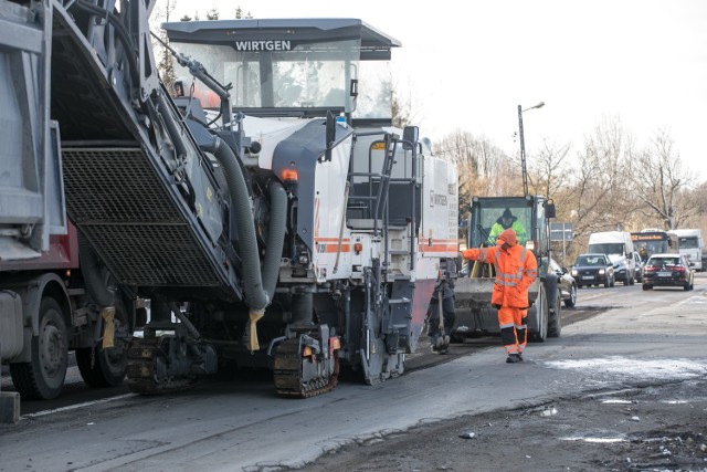 Prace na ulicy Kocmyrzowskiej rozpoczęły się dziś rano. Kierowcy muszą przygotować się na utrudnienia