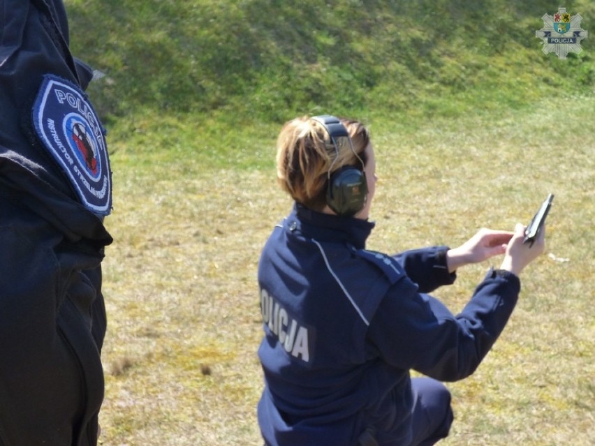 Lęborscy policjanci ćwiczyli na strzelnicy