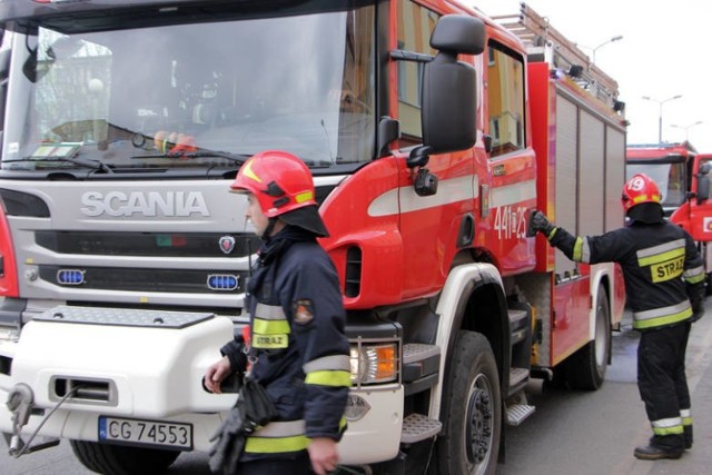 W sumie strażacy z Grudziądza w noc sylwestrową z 31.12.2020 na 01.01.2021 interweniowali 13 razy.