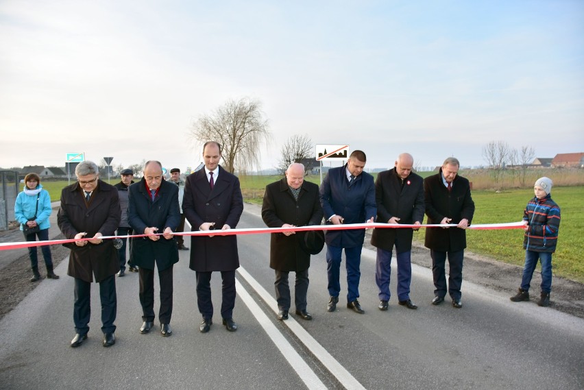 Uroczyste otwarcie drogi powiatowej w Słoninie