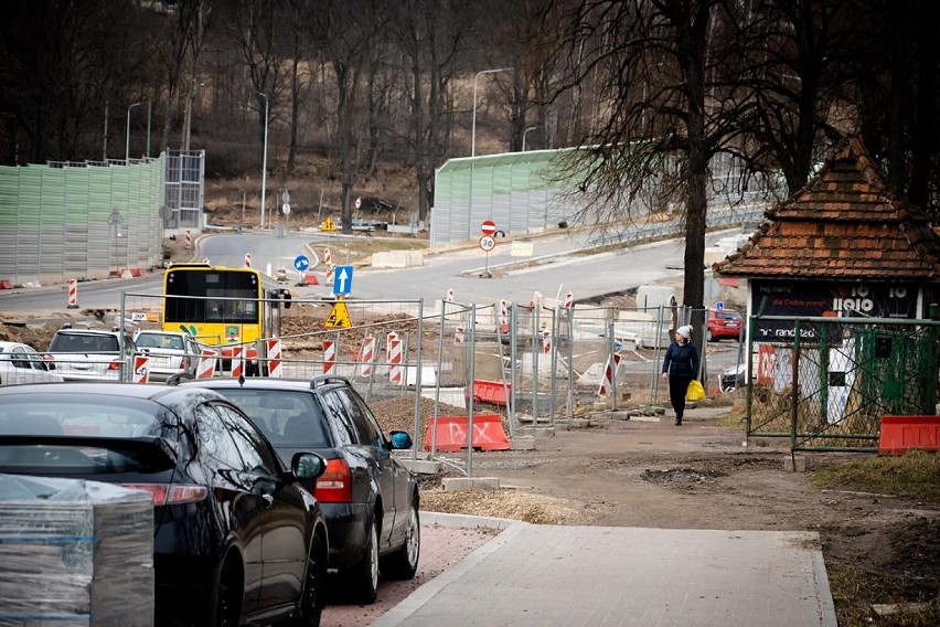 Obwodnica Wałbrzycha: Czy prace w rejonie ulic Chrobrego i Reja będą ukończone w terminie?  (ZDJĘCIA)