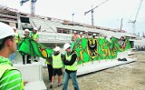 Kibice Śląska Wrocław odwiedzili budowę nowego stadionu