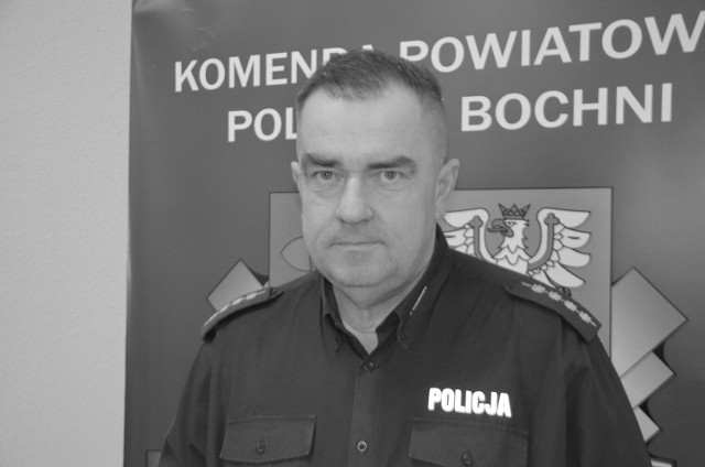 W wieku 55 lat zmarł asp. szt. Jacek Sobiecki, emerytowany naczelnik wydziału ruchu drogowego policji w Bochni