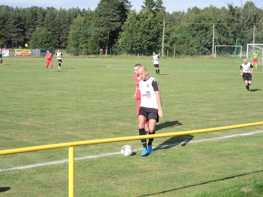 Start Miastko - Pogoń Lębork 1:1 (1:0). Artur Rzepiński...