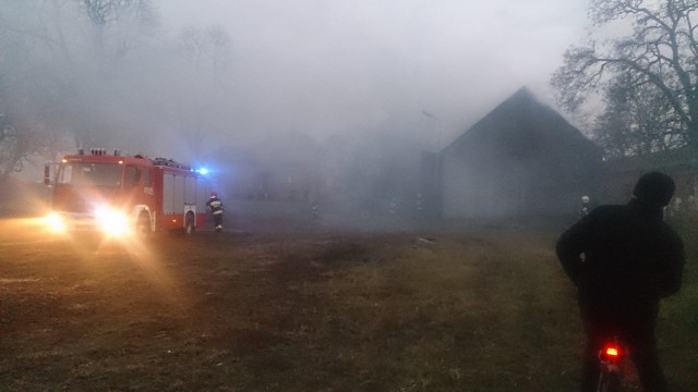 Leszcze: Pożar budynku gospodarczego