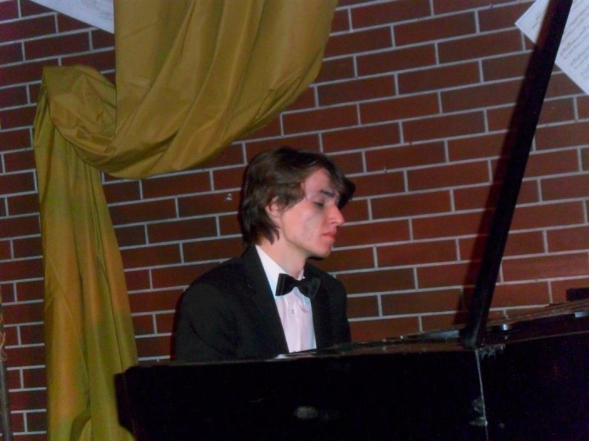 Marcin Wieczorek zagrał recital fortepianowy w Margoninie