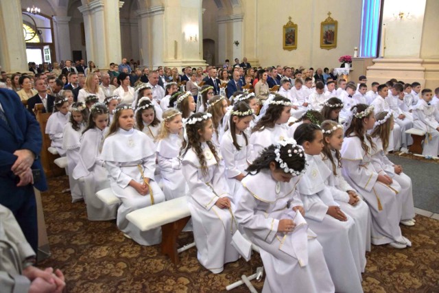 Pierwsza Komunia Święta w kościele pw. Najświętszej Marii Panny w Wągrowcu - 5.05.2024