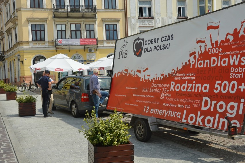 Tarnów. Na progu kampanii PiS mógł już mieć pierwszy mandat. Zobaczcie, w jaki sposób mógł go uzyskać [ZDJĘCIA]