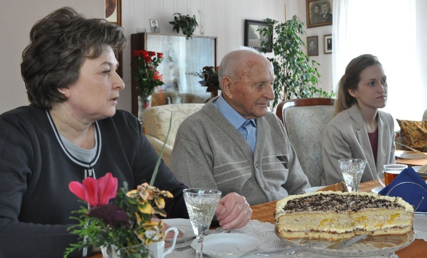 Częstochowianin Kazimierz Wojewoda skończył 105 lat. Jest...