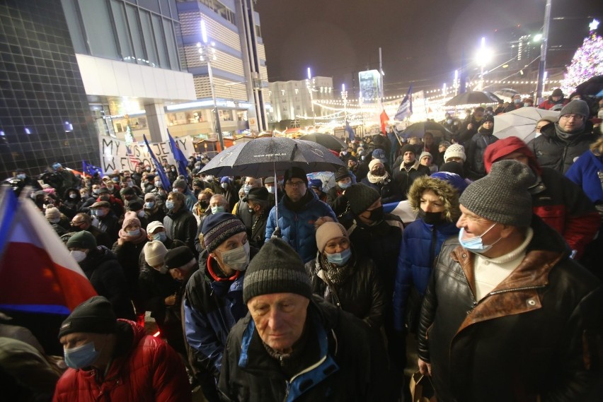 Na rynku w Katowicach także odbył się protest przeciwko...
