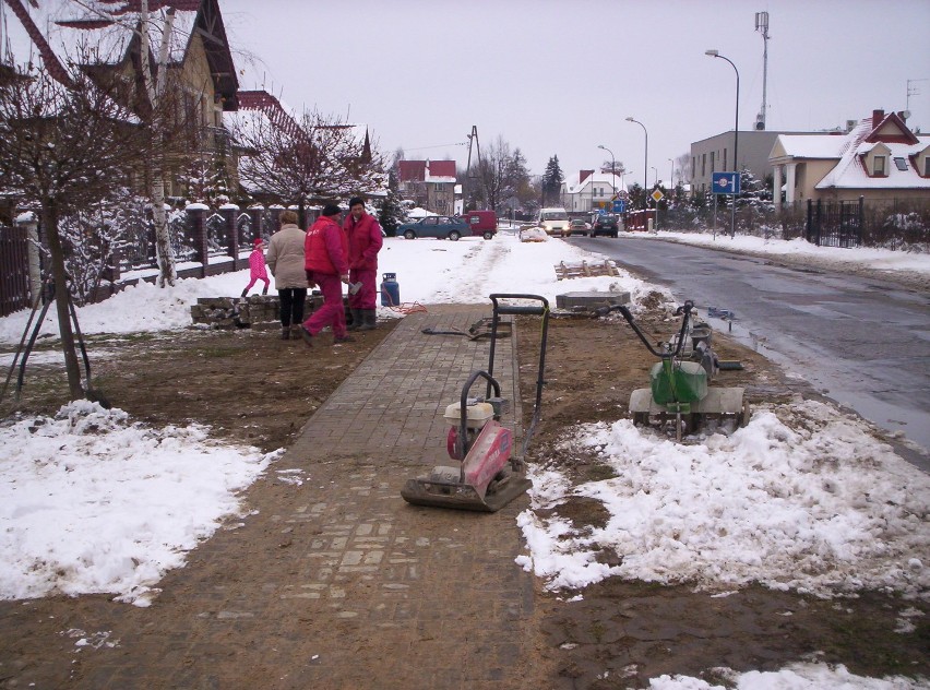 Nowy chodnik wzdłuż ul. Sławinkowskiej