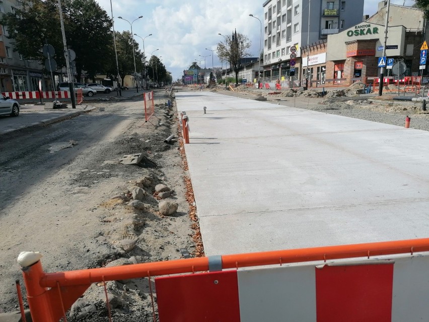 Otwarte będą dwa skrzyżowania w Pabianicach i Ksawerowie. Remont torowiska - postęp prac ZDJĘCIA