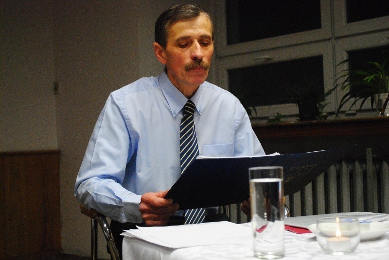 Eugeniusz Kuśnierek w Miejskiej Bibliotece Publicznej w Kościanie zaprezentował swoje wiersze