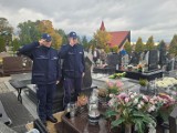Wieluńscy policjanci uczcili pamięć zmarłych kolegów i koleżanek