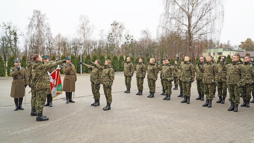 Chełm. Ślubowanie nowo przyjętych funkcjonariuszy NOSG. Zobacz zdjęcia