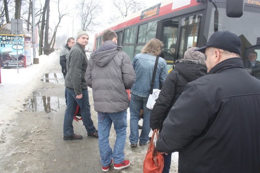 Problemy z autobusami w Porębie