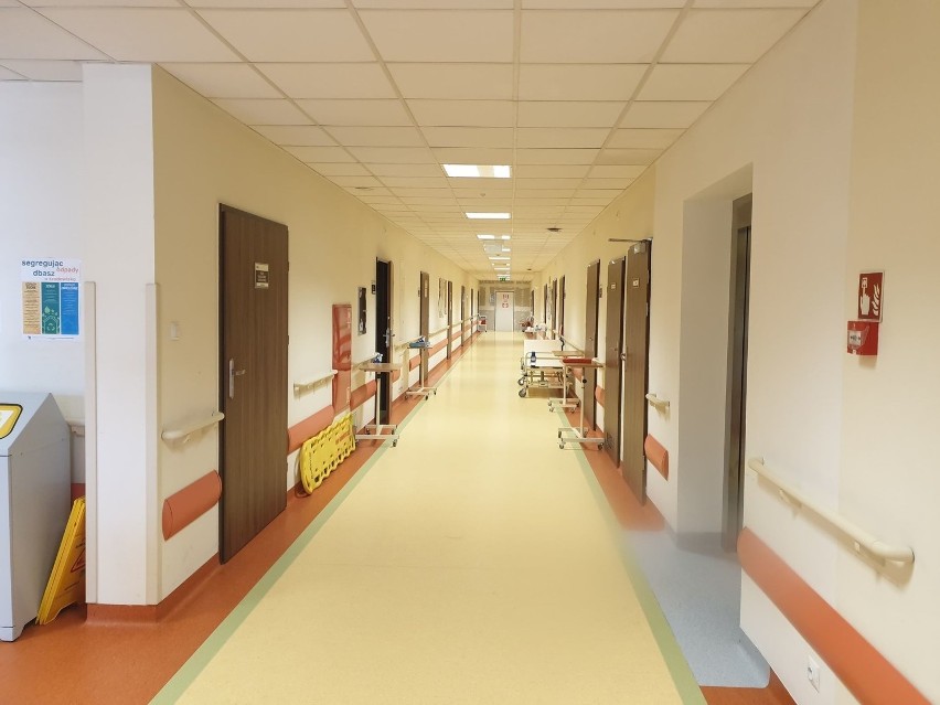 Szpital w Kędzierzynie-Koźlu wróci do leczenia wszystkich pacjentów. Zostanie 90 łóżek dla chorych na Covid-19. Jest decyzja wojewody